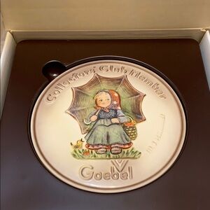 M.J.Hummel Collectors Club Collectors Plat…
